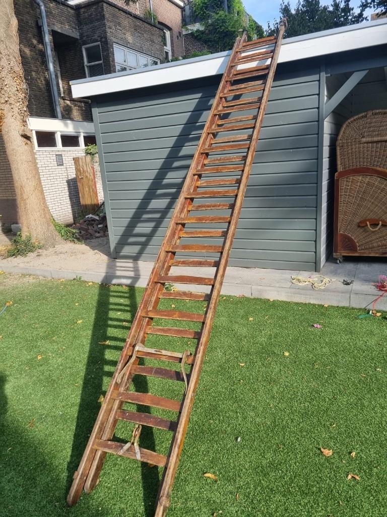 mooie houten ladder, schildersladder. zeer lang, Ophalen, Gebruikt