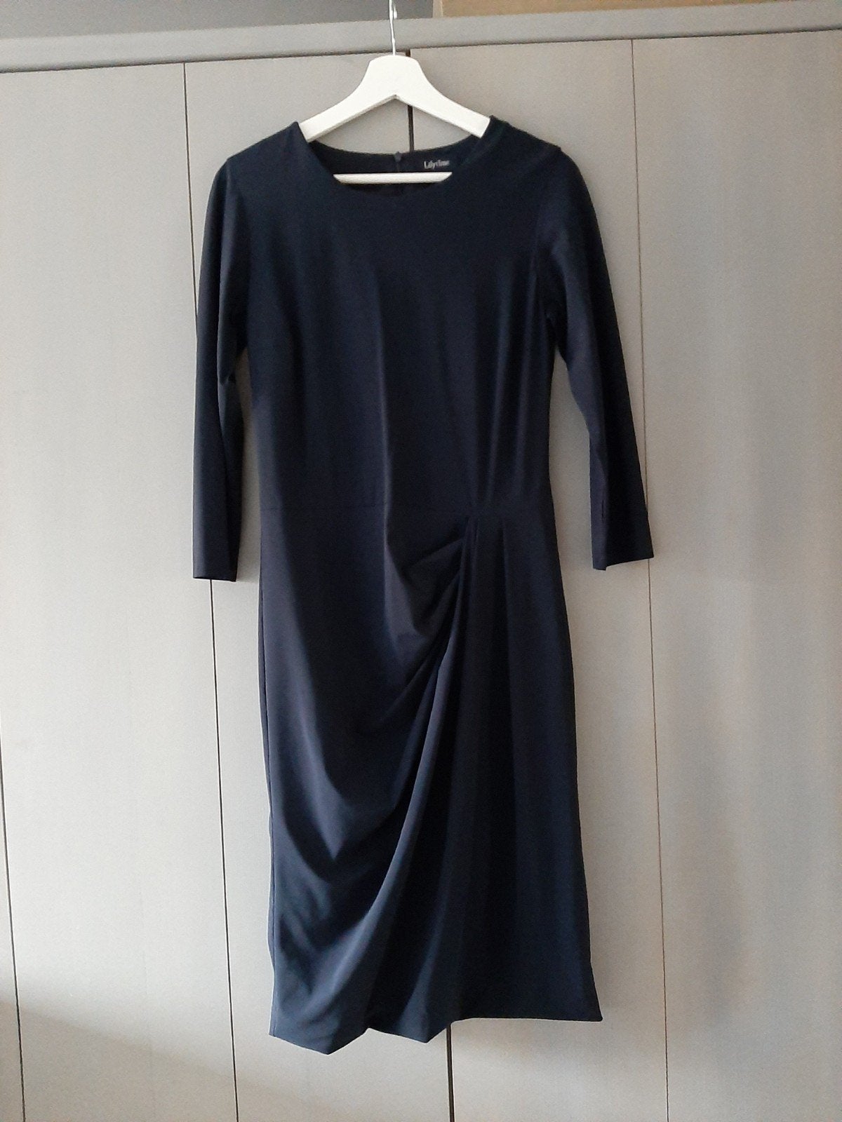 Lilytime jurk donkerblauw maat 36., Kleding | Dames, Jurken, Blauw, Ophalen of Verzenden, Knielengte, Maat 36 (S)