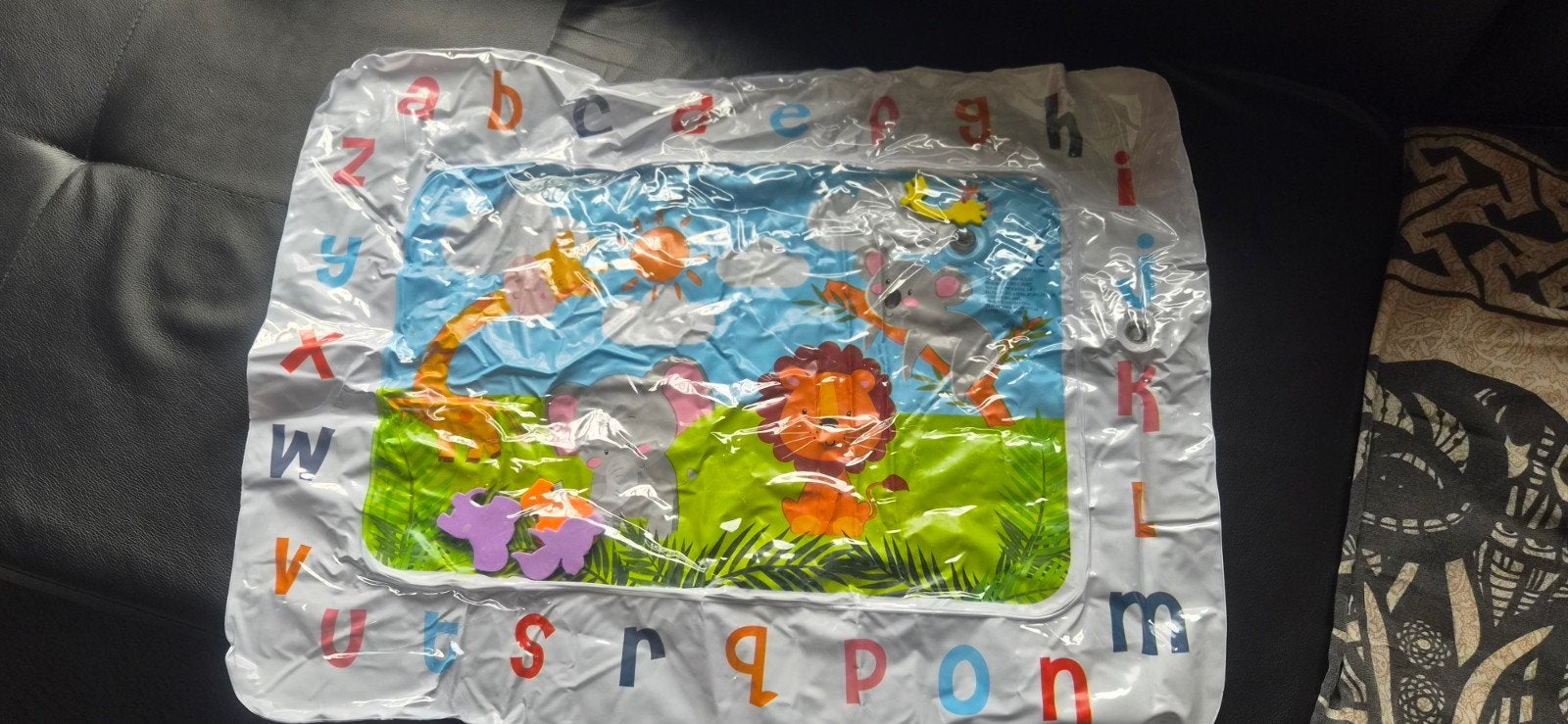 Baby speelgoed set: rammelaar, bijtspeeltje en waterspeelmat, Ophalen, Gebruikt, Overige typen