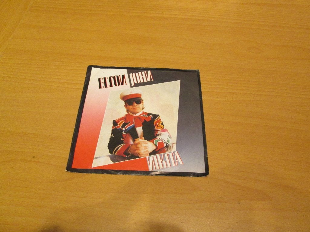 Elton John - Nikita / The Man Who Never Died, Ophalen of Verzenden, Gebruikt, Pop