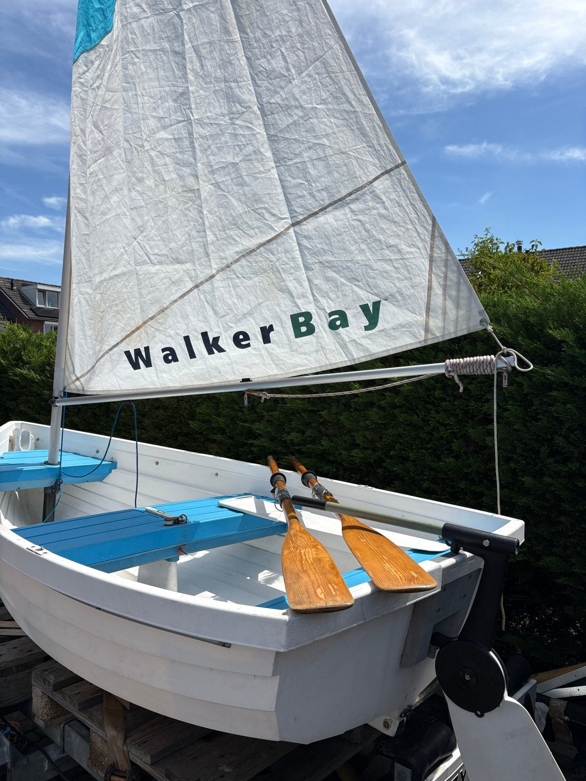 Walker Bay zeilboot met roeiriempjes en afdekzeil, Watersport en Boten, Open zeilboten, Gebruikt, Overige merken, Jol, Polyester