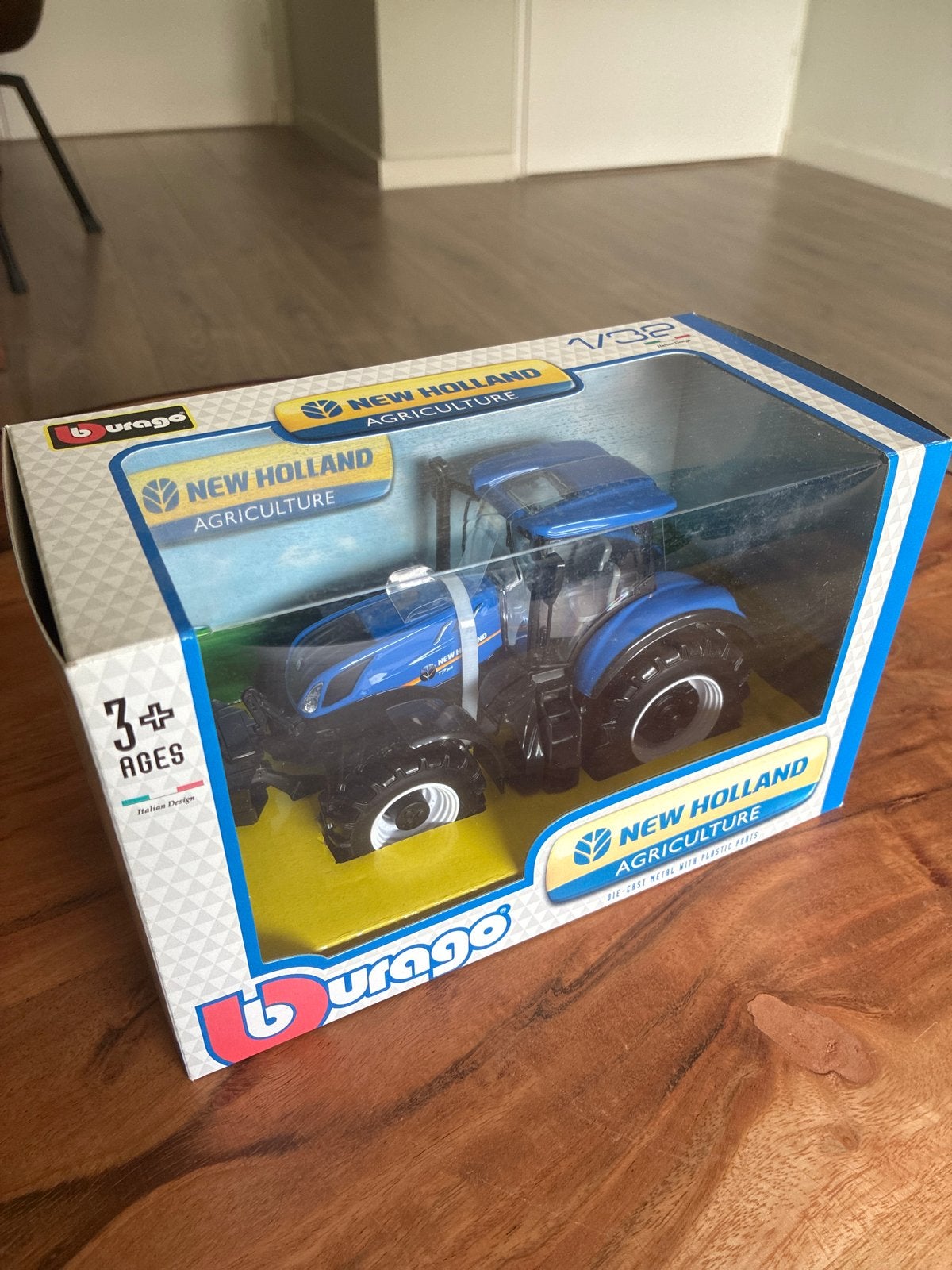Burago New Holland T7.315 Tractor 1/32, Ophalen of Verzenden, Nieuw