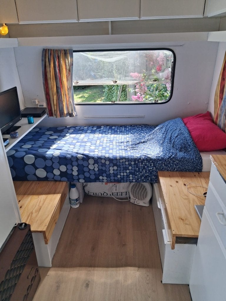 caravan Burstner, Openslaande ramen, Omvormbare zithoek, Tot en met 3, Particulier
