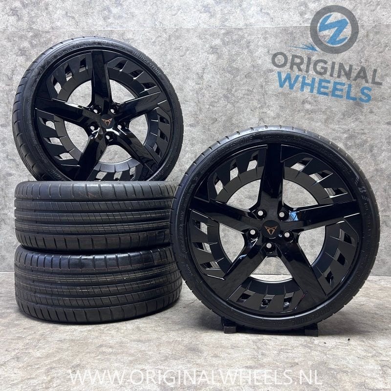 19 inch originele velgen + zomerbanden Cupra Leon 5FA601025L, Auto-onderdelen, Banden en Velgen, 19 inch, Gebruikt, -, -