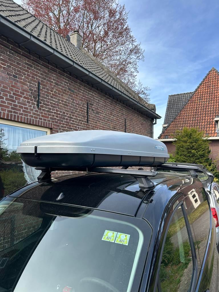 Dakkoffer met dakdragers voor Ford Transit Courier, Ophalen, Zo goed als nieuw