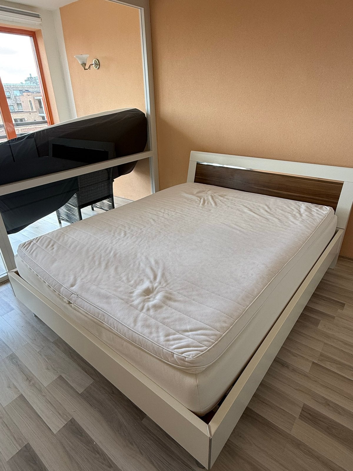 Sultan matras 193x156x26 cm, dubbel gevoerd, zo goed als nie, Ophalen, Overige materialen, Wit, Tweepersoons