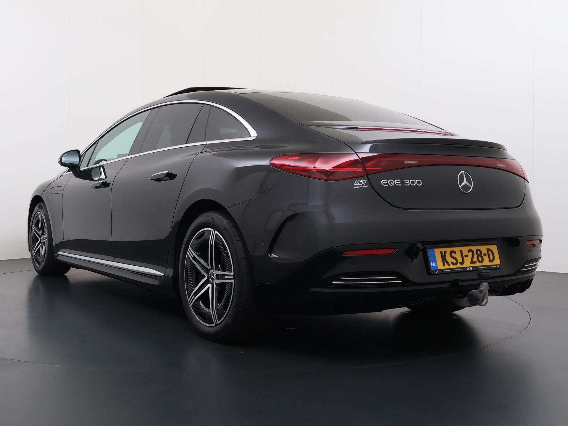 Mercedes-Benz EQE 300 Business Solution AMG 90 kWh | Trekhaa, Auto's, Automaat, Achterwielaandrijving, 89 kWh, EQE