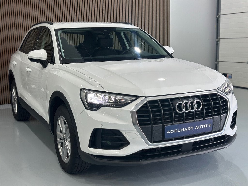 Audi Q3 45 TFSI e 245 PK Auromaat / Navigatie full map / Cru, Gebruikt, Wit, Hybride Elektrisch/Benzine, SUV of Terreinwagen