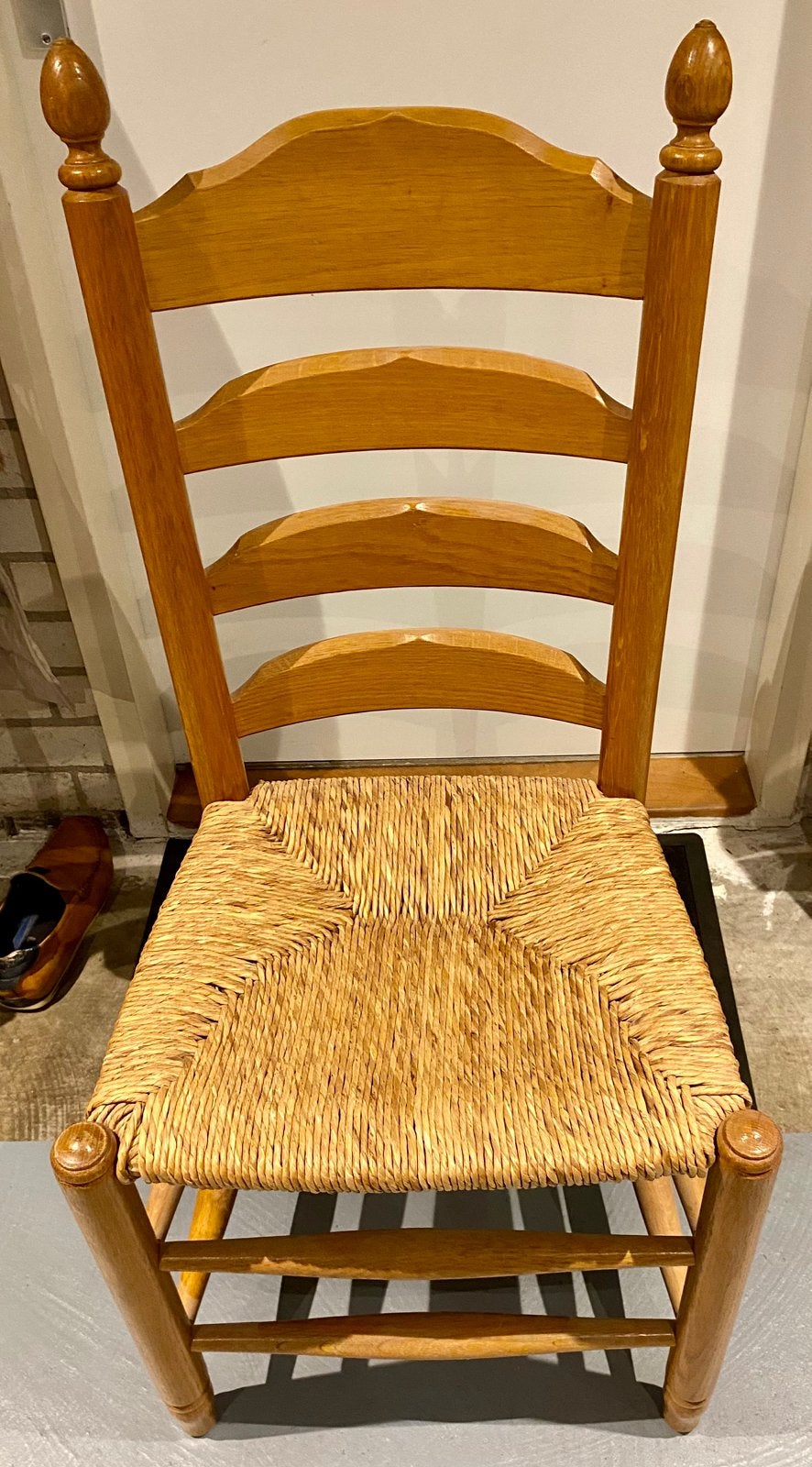 4 eiken eetkamerstoelen met biezen zitting, Ophalen