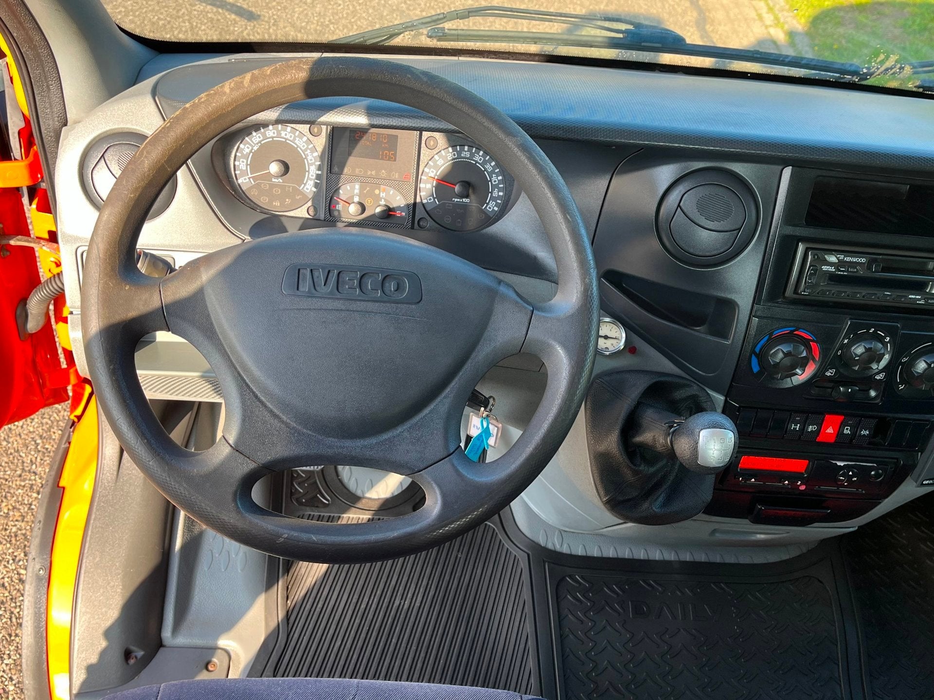 Iveco Daily 35C18 / 40c18 BE trekker 8750 kg N1, Auto's, Achterwielaandrijving, Gebruikt, Iveco, 7 stoelen