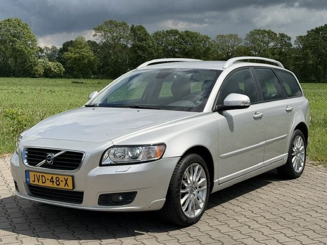 Volvo V50 T5 AWD AUT LTD ED XENON LEDER DYNAUDIO RTI KEYLES, Auto's, Volvo, Euro 5, Gebruikt, Zwart, 700 kg