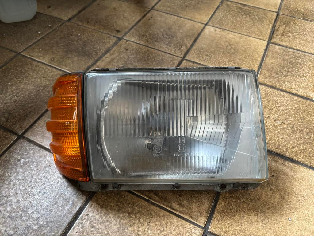 Mercedes w107 europese koplamp Rechts, Ophalen of Verzenden, Gebruikt