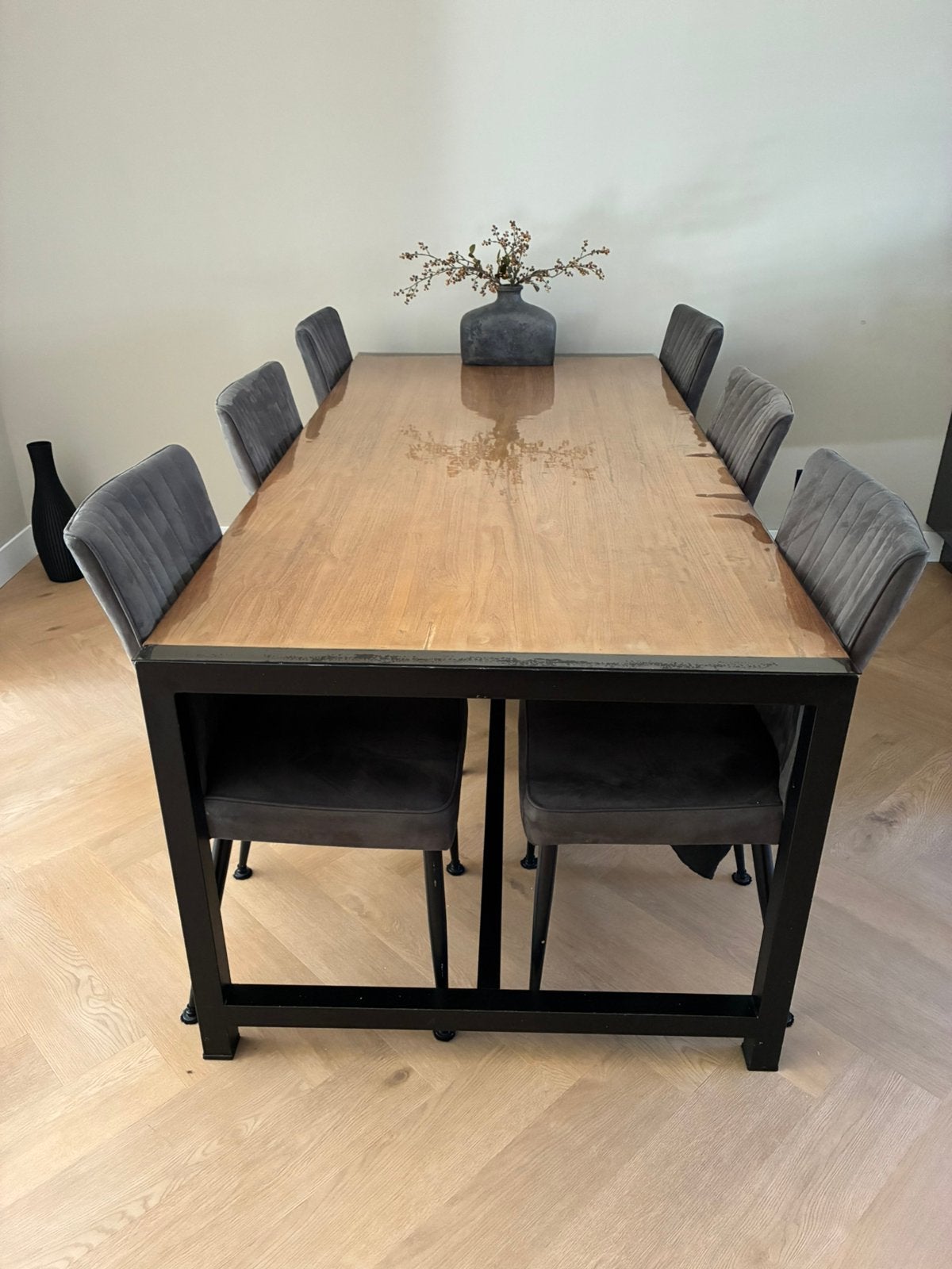 Nette stevige eettafel met 6 stoelen, Ophalen, Zo goed als nieuw, 4 tot 6 stoelen