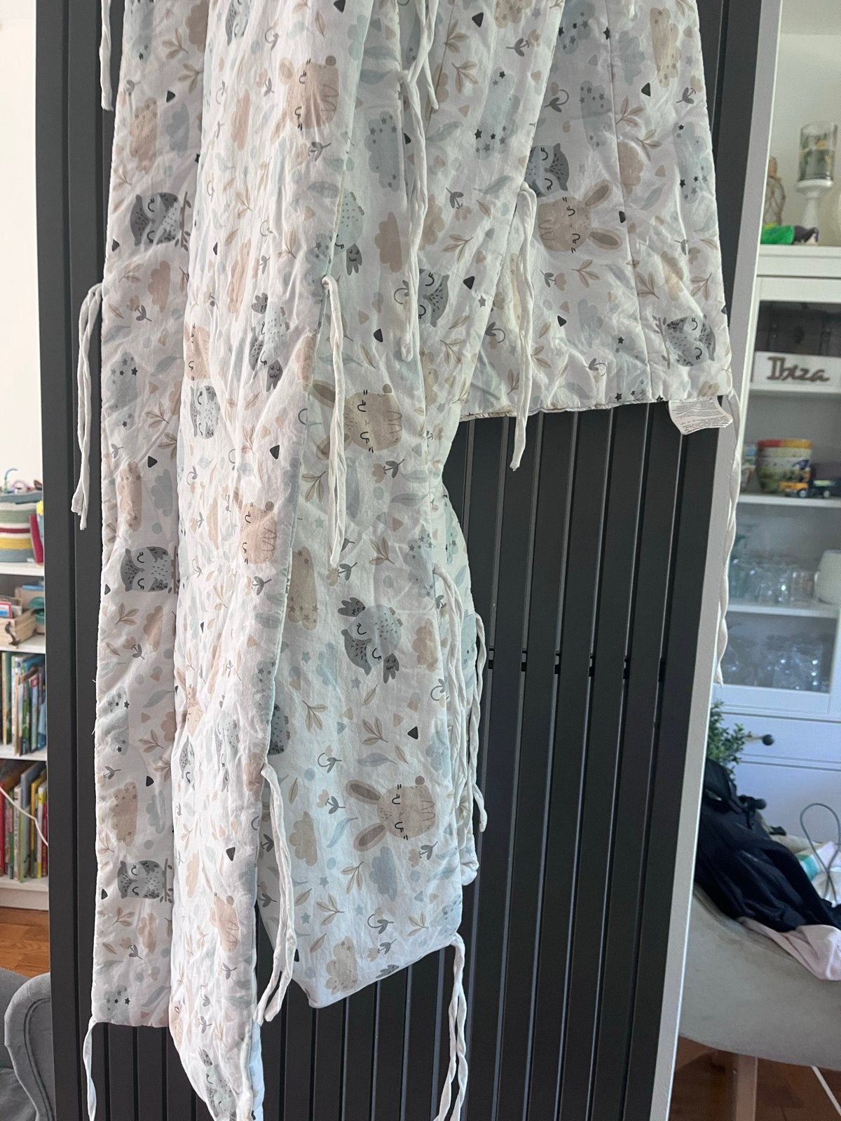 Baby ledikant bumper met bosdieren print, Gebruikt, Jongetje of Meisje, Beige, Overige typen