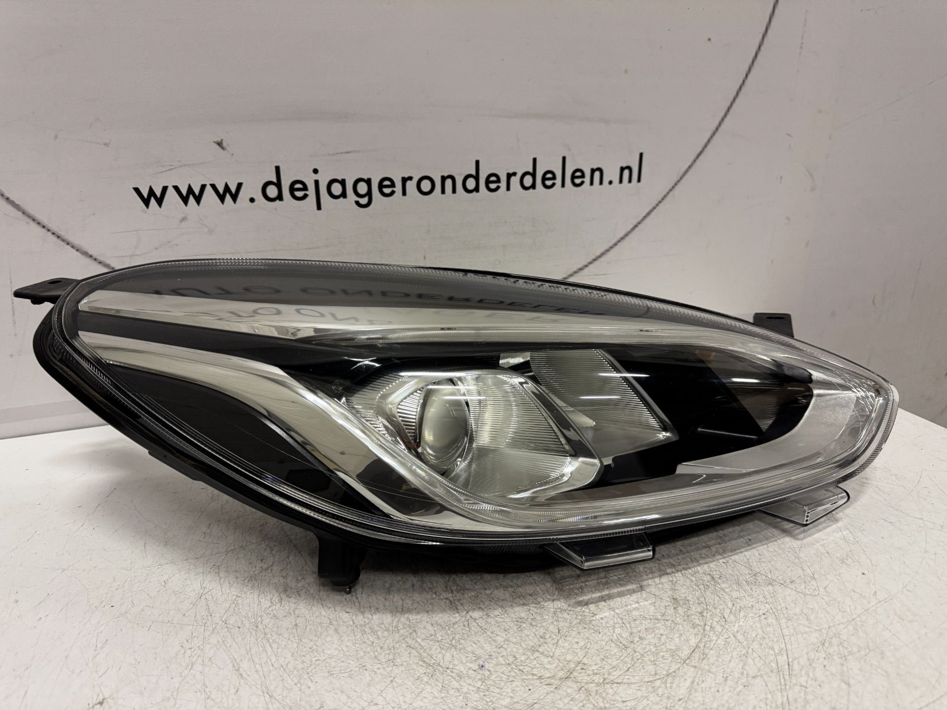FORD FIESTA MK8 HALLOGEEN LED KOPLAMP RECHTS L1BB-13W014-CE, Gebruikt, Info@ford.com, Ophalen of Verzenden, Ford