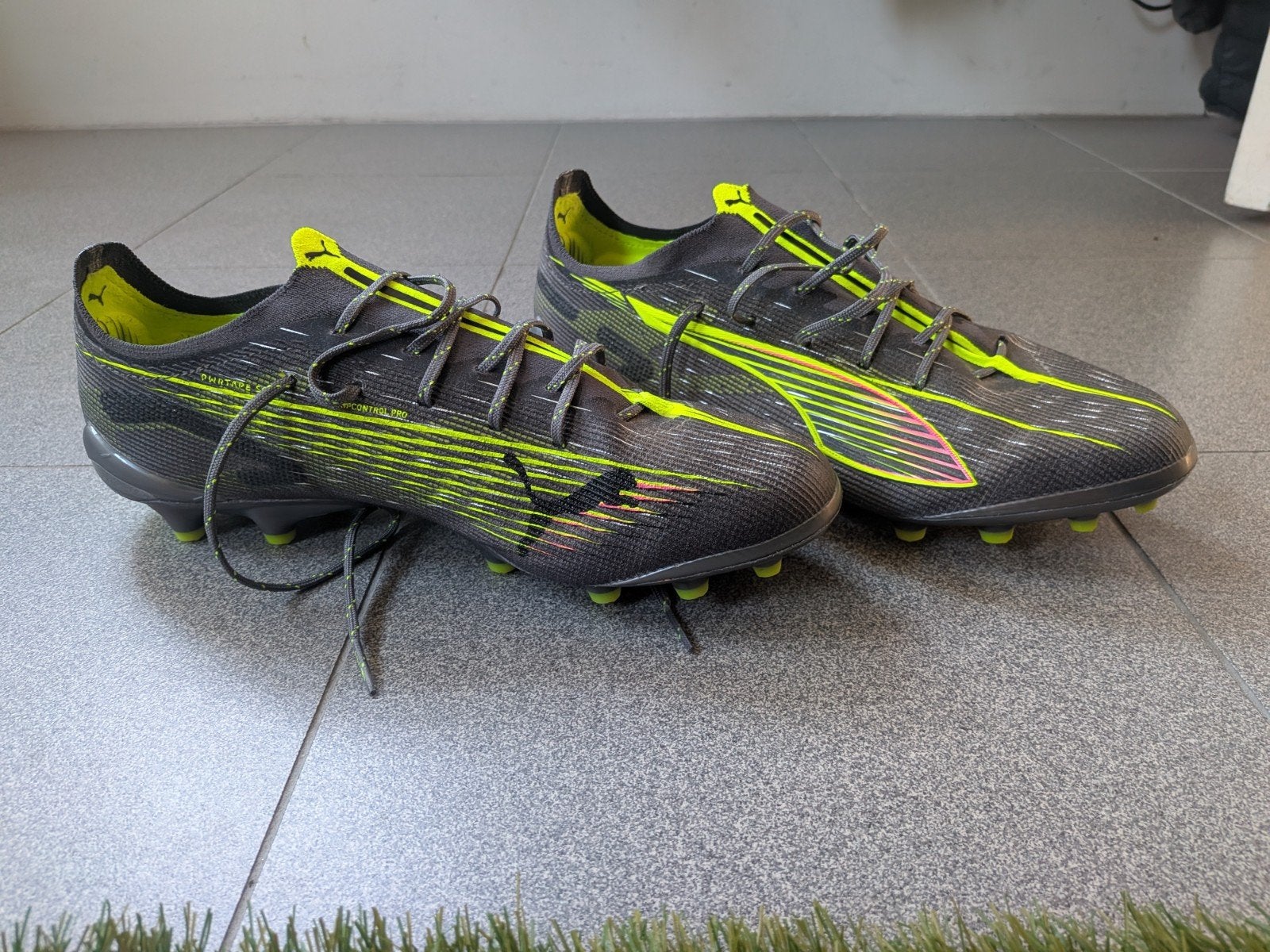 Puma Elite voetbalschoenen kunstgras maat 45., Schoenen, Maat L, Ophalen of Verzenden, Zo goed als nieuw