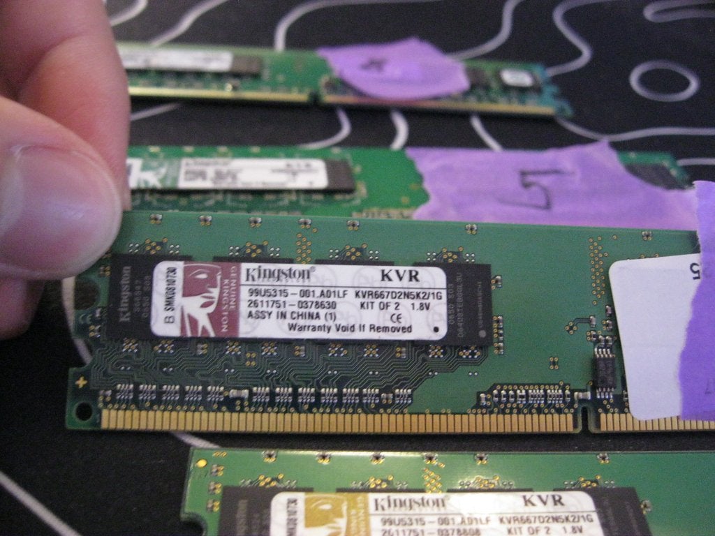 HEEL VEEL RAM GEHEUGEN PC2 6400U INFINEON 256mb 1gb 512mb, Computers en Software, RAM geheugen, Ophalen of Verzenden, DDR, Desktop