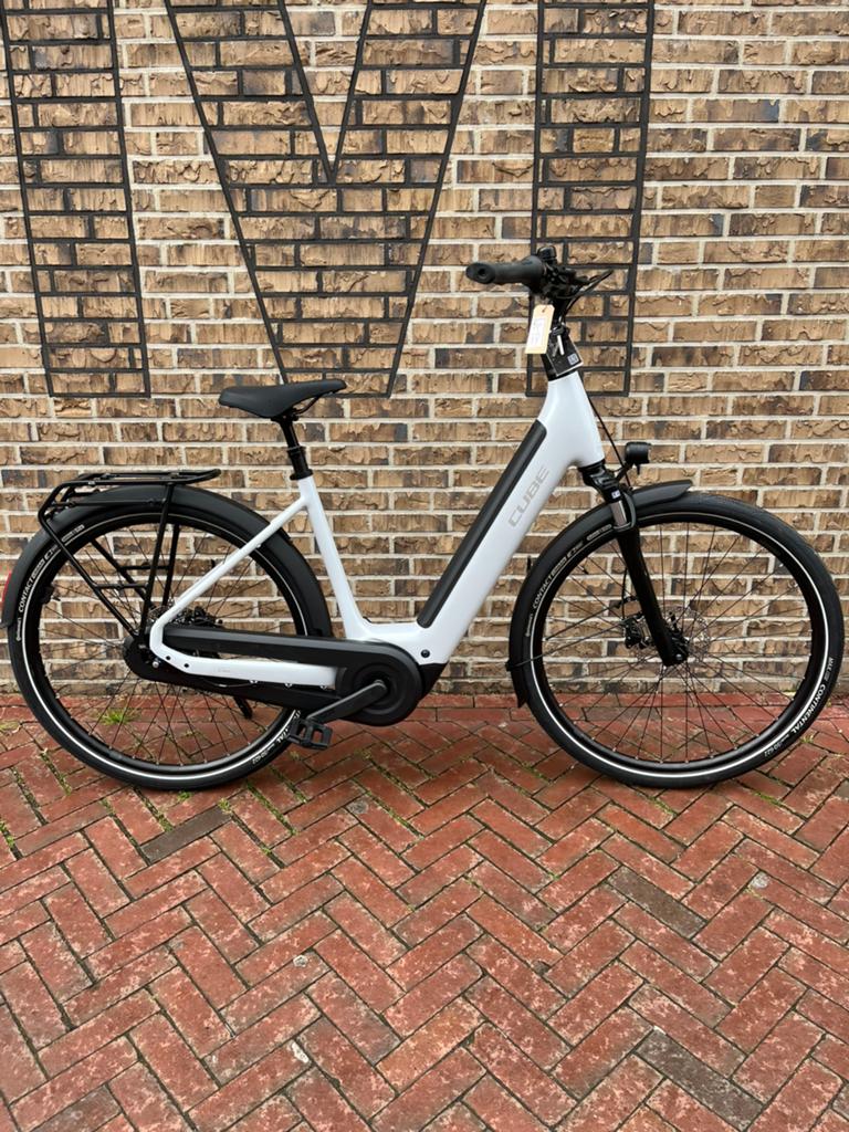 Cube Supreme hybrid comfort one 600 * OP VOORRAAD *, Nieuw, 51 tot 55 cm, 50 km per accu of meer, Ophalen