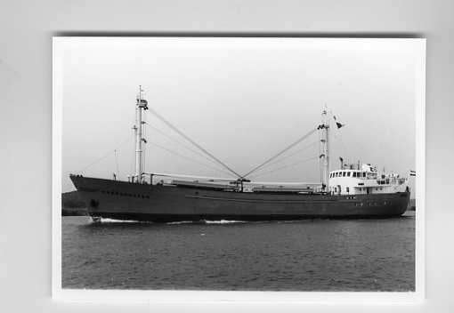scheepvaart-foto-nasauhaven 1957, Verzamelen, Ophalen of Verzenden, Zo goed als nieuw, Motorboot, Boek of Tijdschrift