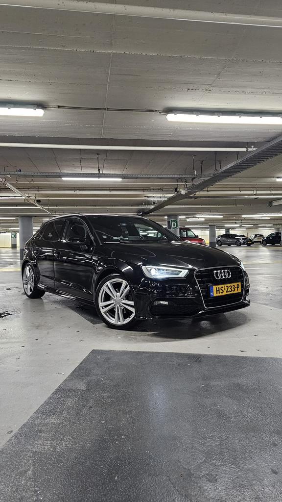 Te Koop Audi A3 1.4 TFSI S-Line Vol ! SB S-tronic 2015 Zwart, Auto's, Audi, Zwart, 4 cilinders, 150 pk, 1210 kg