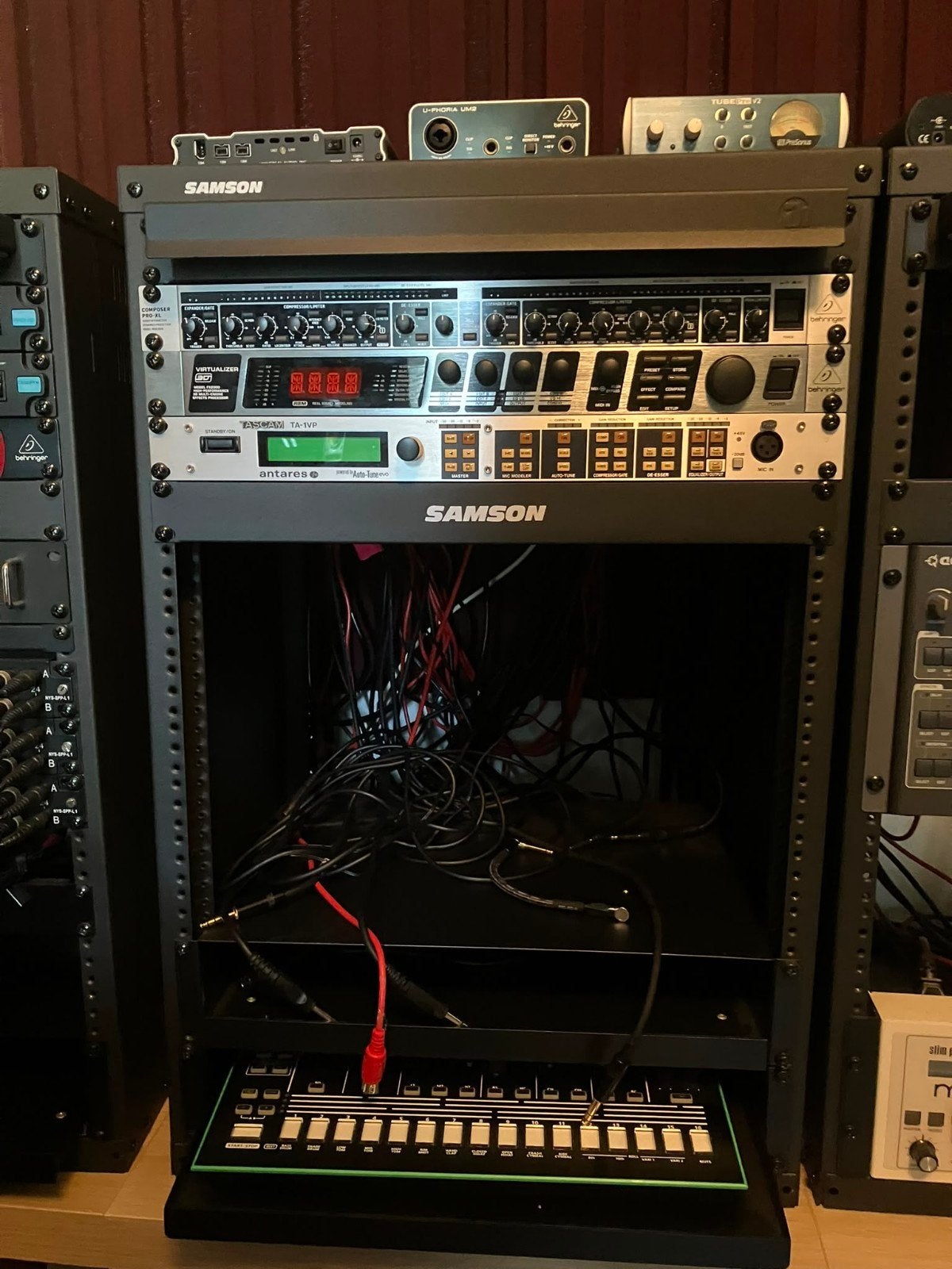 BEHRINGER COMPOSER PRO XL MDX 2600, Muziek en Instrumenten, Ophalen, Zo goed als nieuw