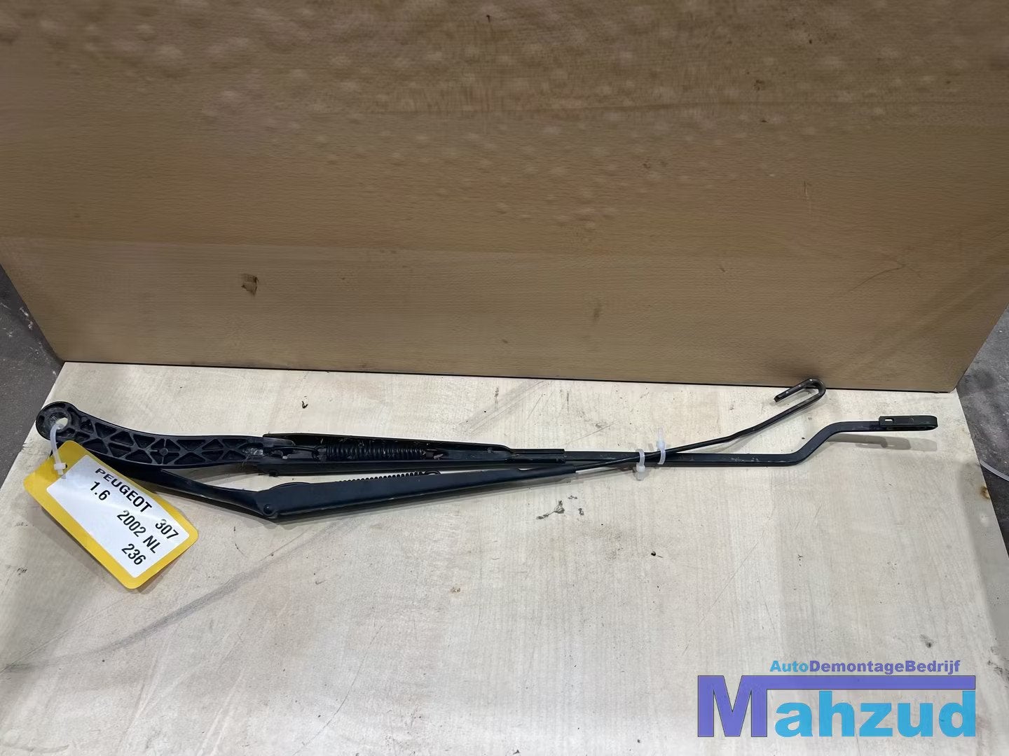 PEUGEOT 307 Ruitenwisser arm set links rechts 2000-2007, Taurusavenue 1
2132 LS  Hoofddorp, NL, Gebruikt, Contact.group@renault.com