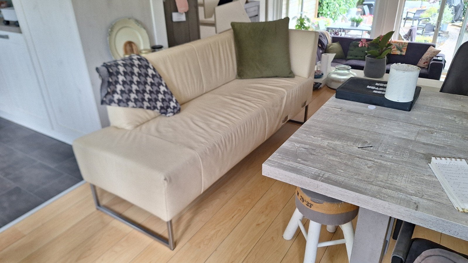 Comfortabele bank voor eethoek of woonkamer, Ophalen, Gebruikt, Stof, Modern