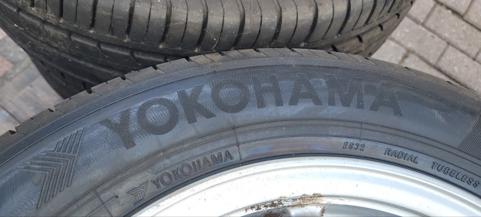 4x Nieuwe Yokohama BlueEarth 195/65R15 banden met velgen, Ophalen, 15 inch, Nieuw, Band(en)