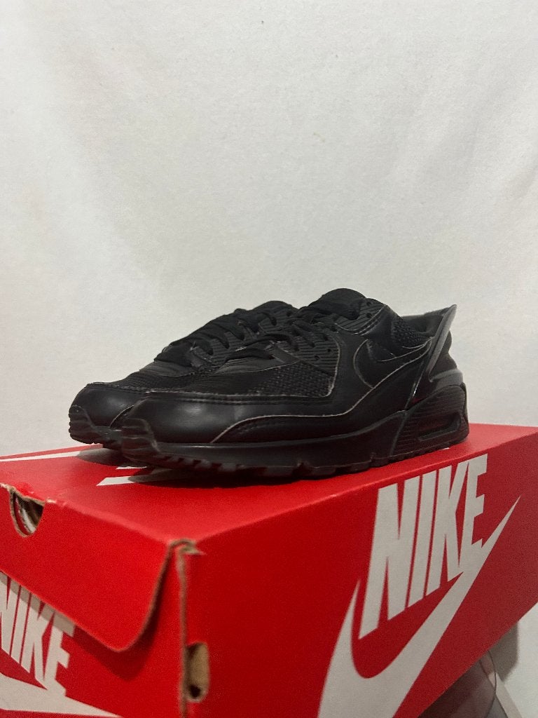 ALS NIEUW! Maat 42 - Nike Air Max 90 Flyease Triple, Overige kleuren, Verzenden, Nike, Nike