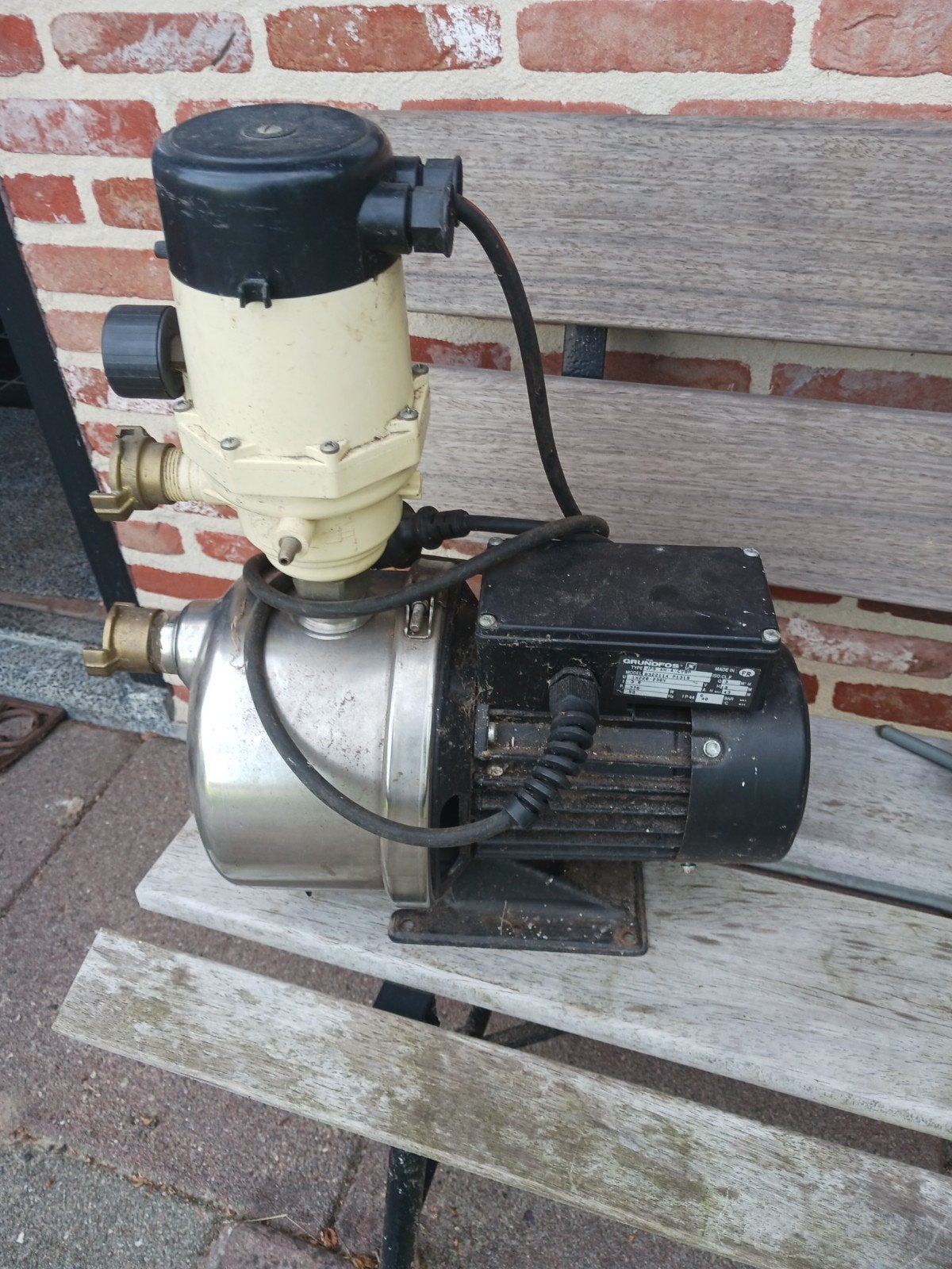 Waterpomp, Ophalen