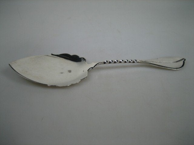 Antieke zilveren gebaksschep met getorste steel ca.1854/1896, Antiek en Kunst, Verzenden