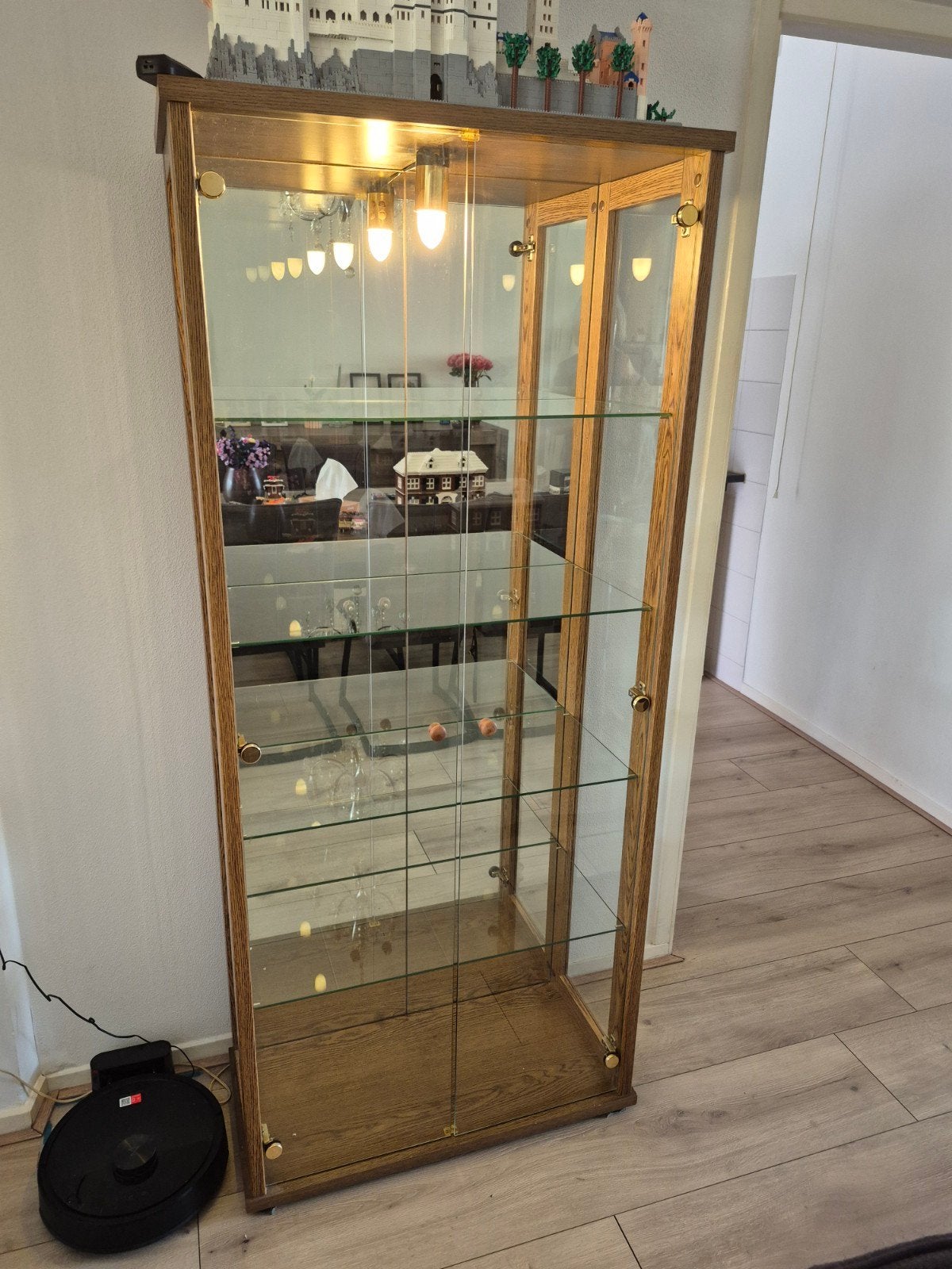 vitrinekast, Glas, 150 tot 200 cm, 25 tot 50 cm, 50 tot 100 cm