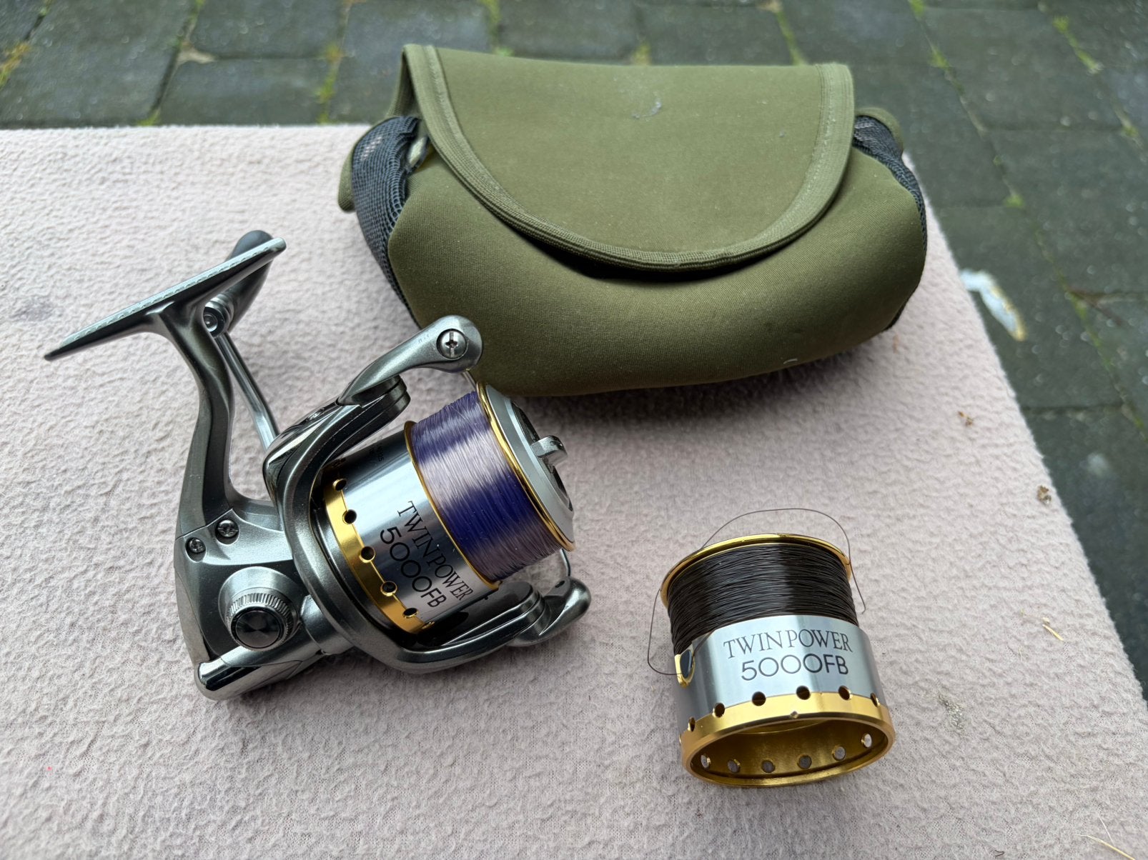 Shimano twinpower 5000fb molen / spinmolen incl reservespoel, Ophalen of Verzenden, Gebruikt, Molen