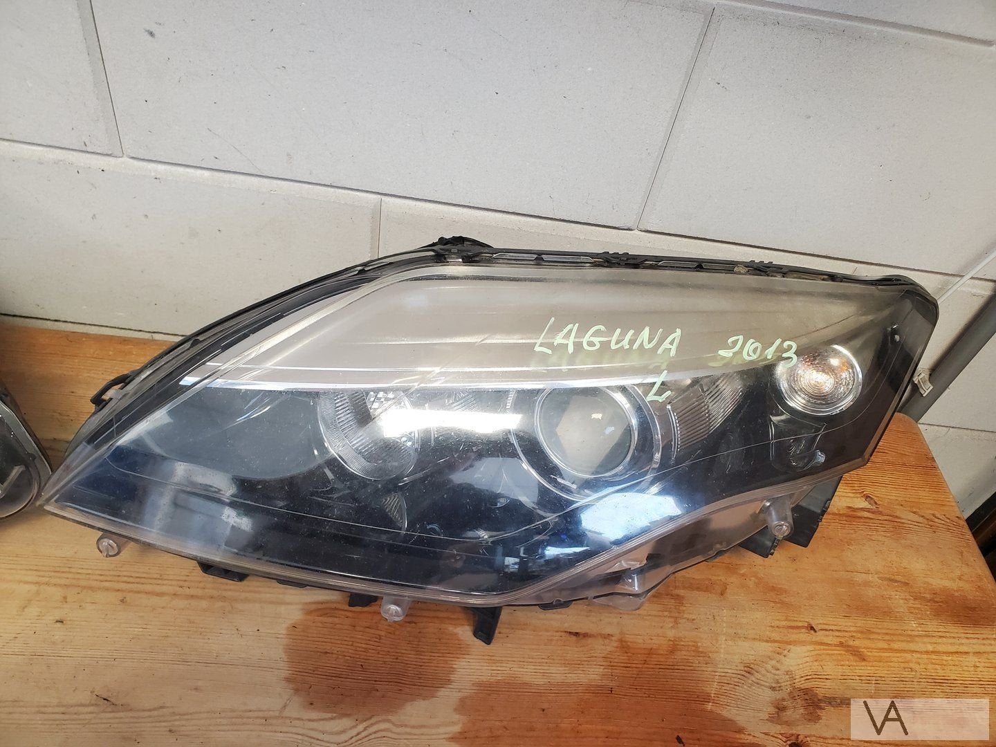 Renault Laguna 3 facelift XENON koplamp links 260601102r, Gebruikt, -, Renault, -