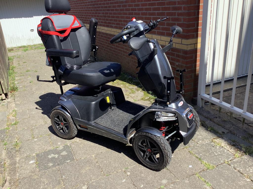 Scootmobiel van 2021, 4 wielen, grijs., Zo goed als nieuw, Benzine, Maximaal 25 km/u, Ophalen
