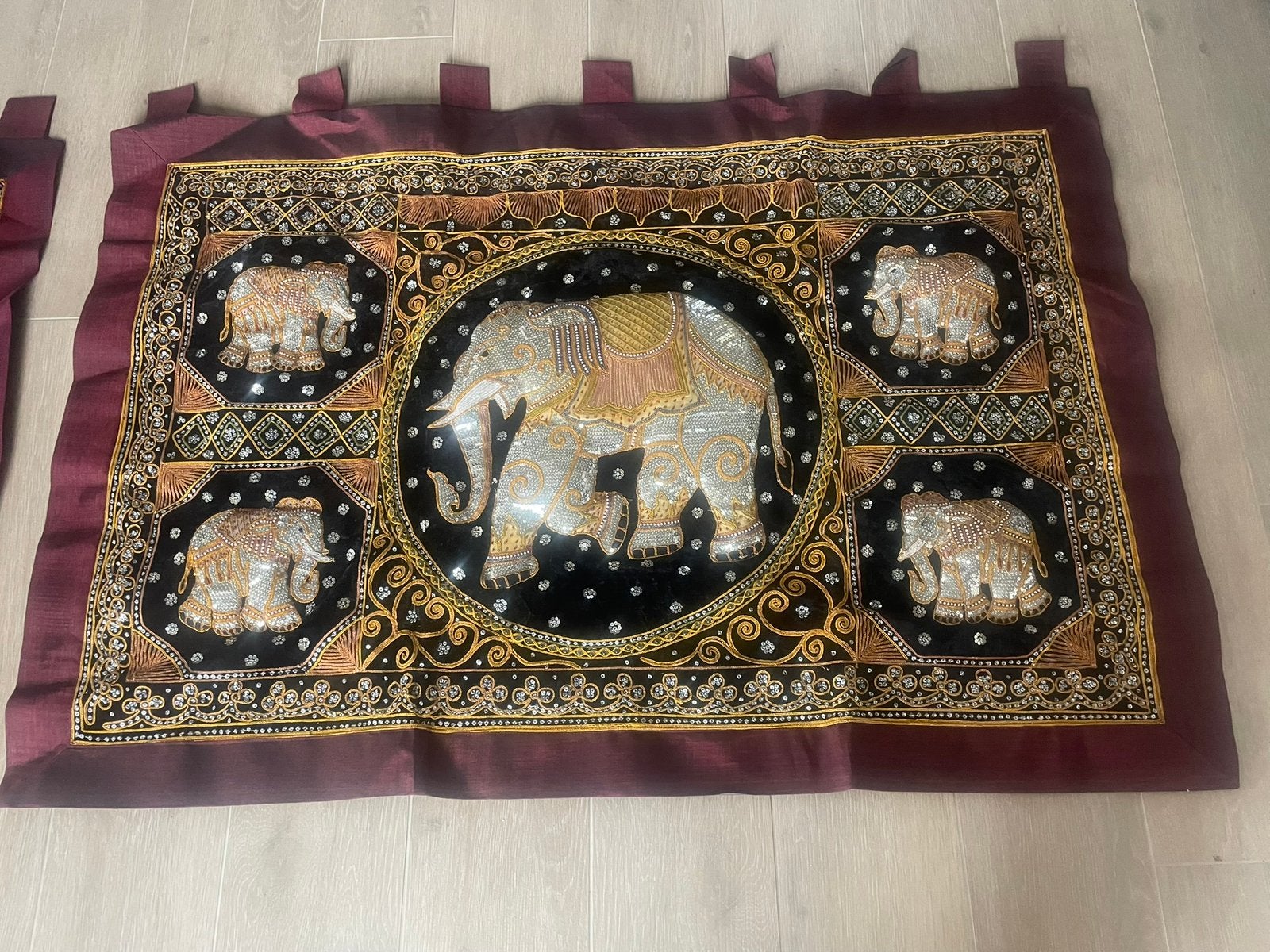 Wandkleed uit Thailand, Antiek en Kunst, Ophalen