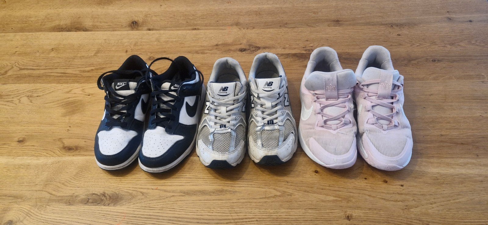 3 paar sneakers New Balance, 2x Nike meiden maat 34, Ophalen, Meisje, Schoenen