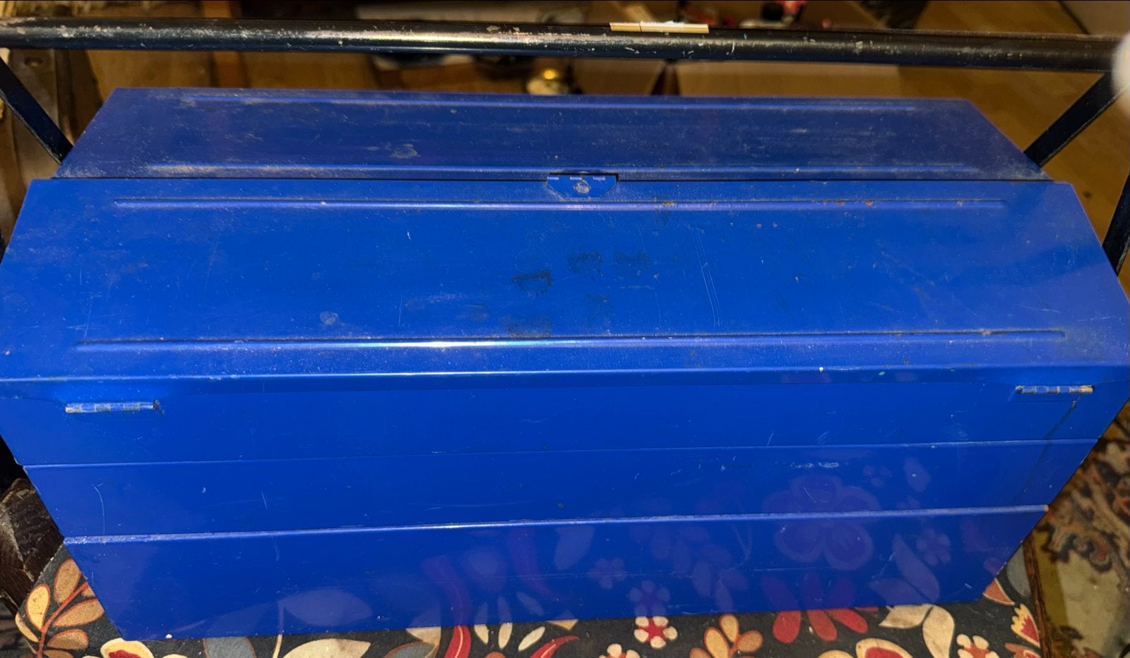 Blauw metalen gereedschapskistje met inhoud, Ophalen of Verzenden, Gevuld, Gebruikt