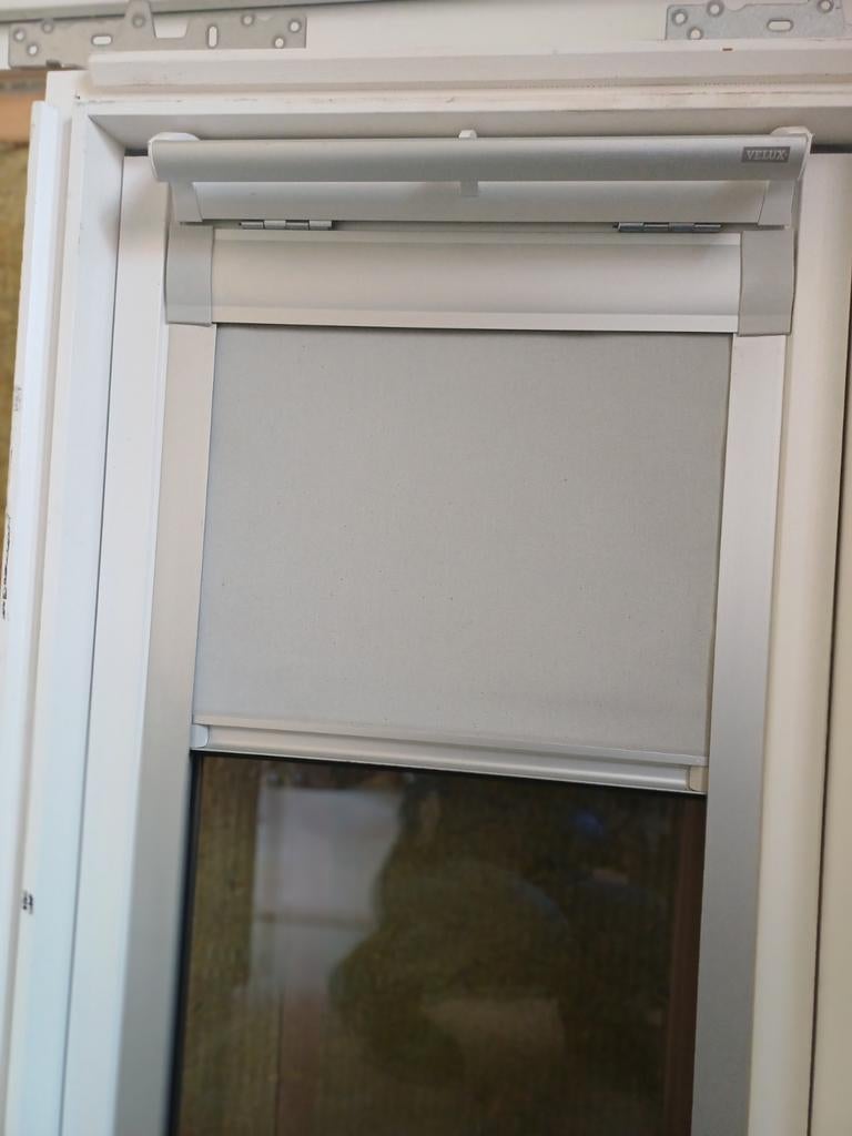 4x Velux GGL-VK04  dakraamgordijn verduisterend grijs, Ophalen, Minder dan 50 cm, Gebruikt, Minder dan 100 cm