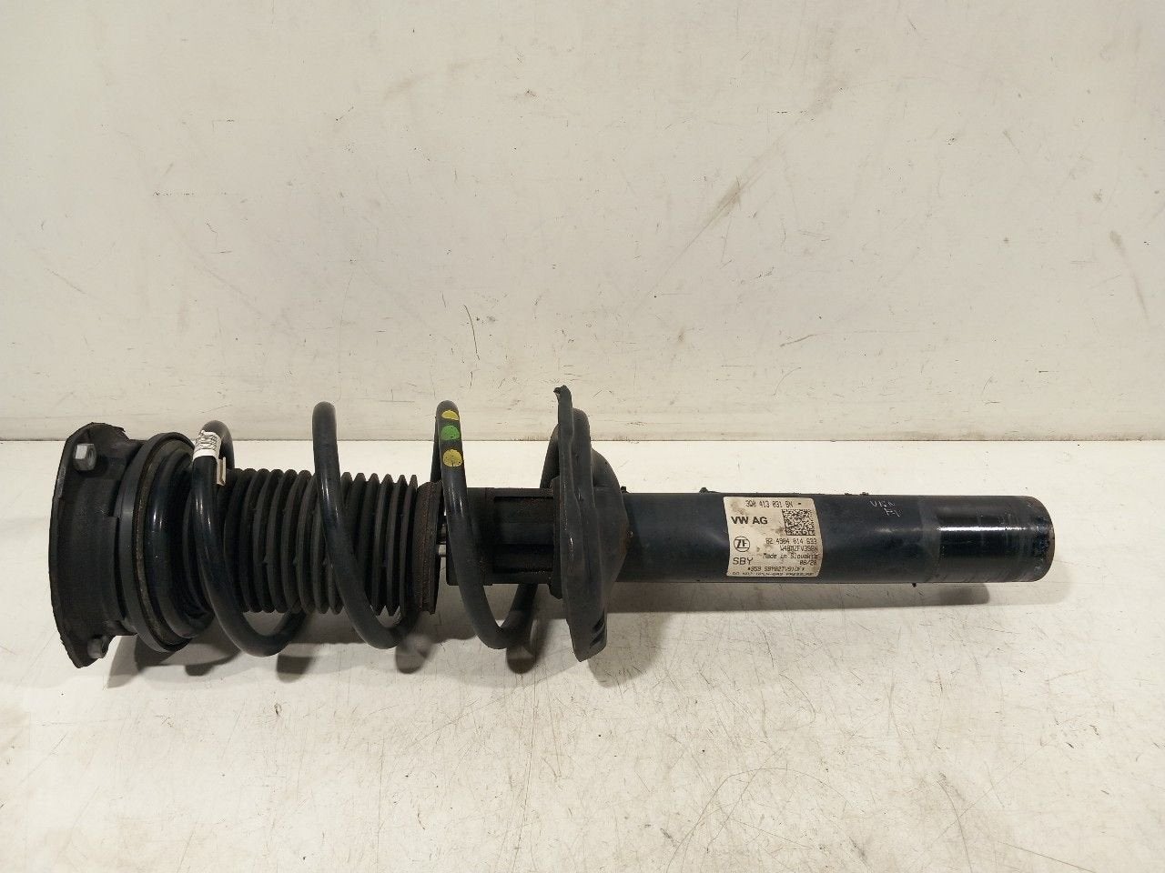 Veerpoot rechts voor Volkswagen Passat, Auto-onderdelen, Onderdelen@venauto.nl, Van der Ven Autorecycling B.V., Gebruikt, Ettenseweg 76, 4706 PB Roosendaal, The Netherlands