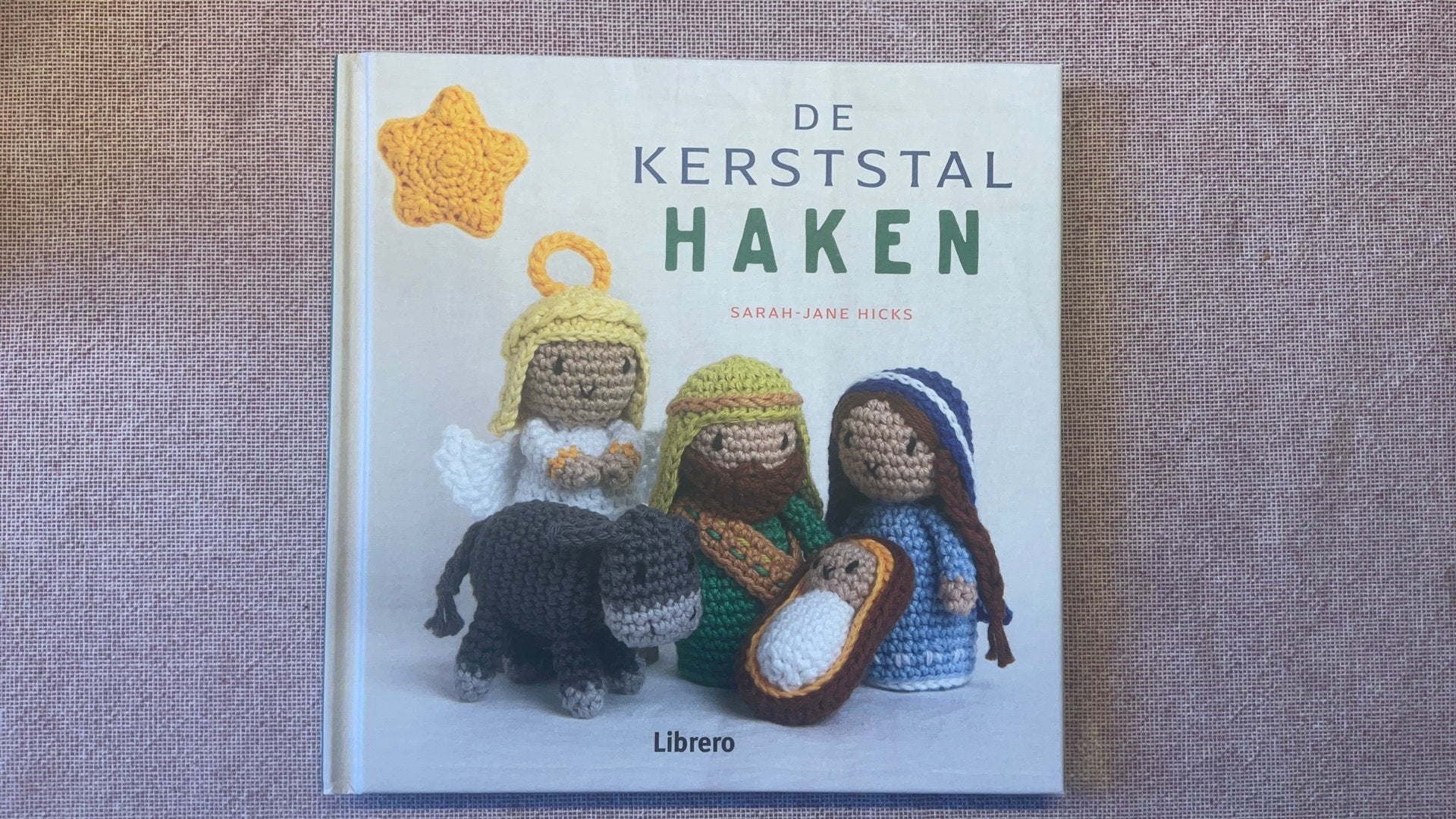 Haakboekje: De Kerststal haken, Ophalen of Verzenden, Zo goed als nieuw, Haken, Patroon of Boek