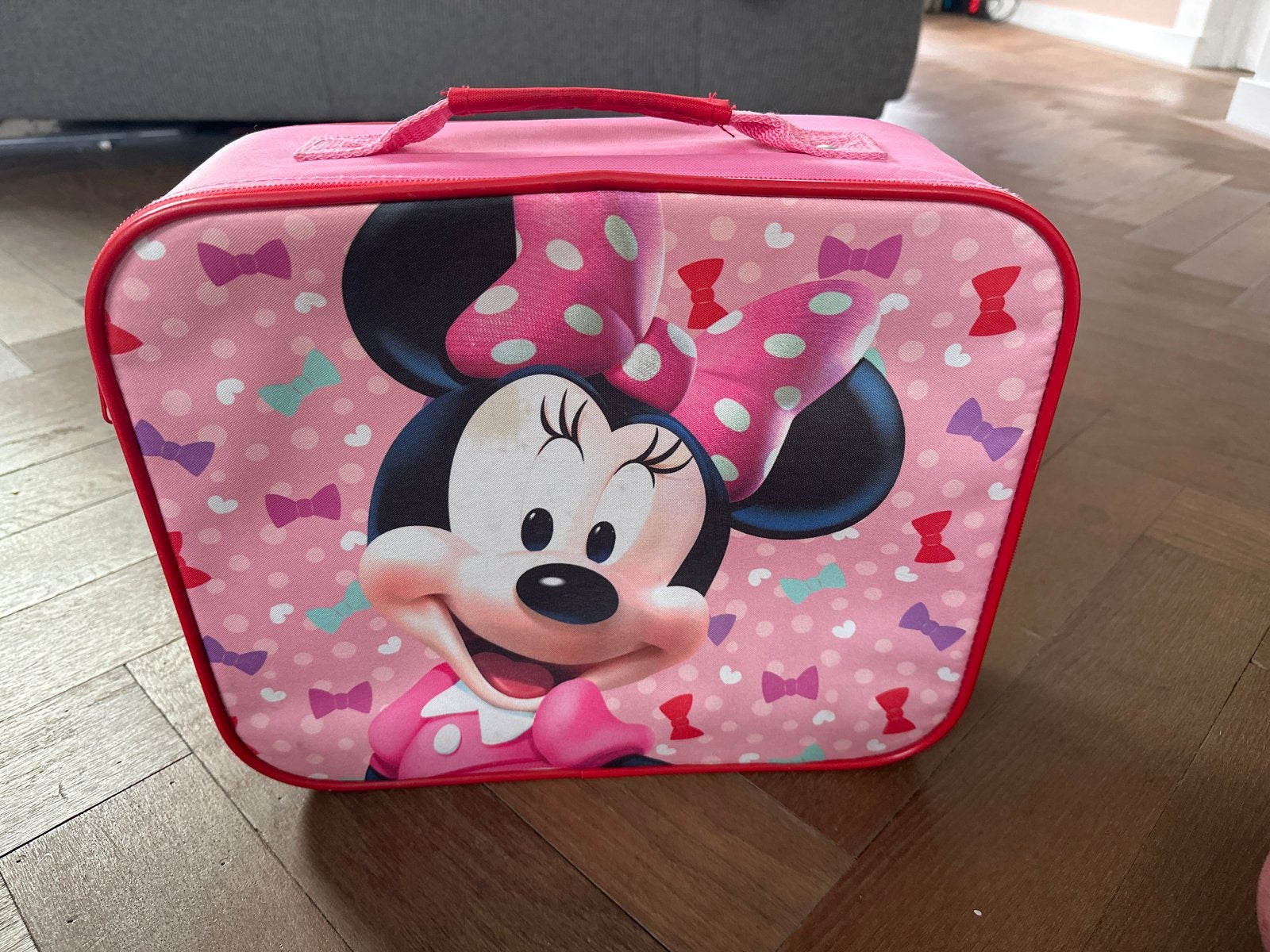 Leuke Minnie Mouse koffer, Gebruikt, Minder dan 50 cm, Ophalen of Verzenden, Minder dan 35 cm