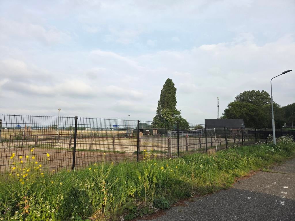 Te huur stalling in eigen beheer, Dieren en Toebehoren