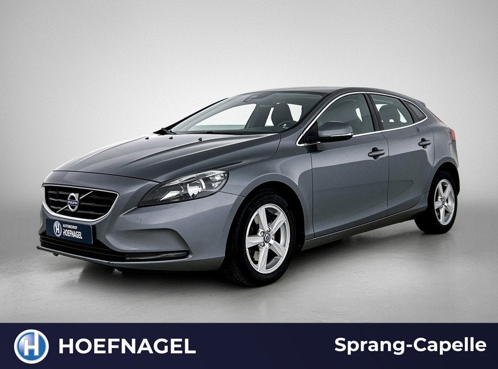Volvo V40 2.0 T2 Momentum, Stof, Gebruikt, 4 cilinders, 122 pk