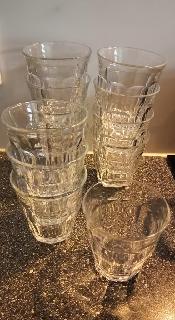 12 leuke glaasjes, Ophalen of Verzenden, Zo goed als nieuw, Borrel- of Shotglas
