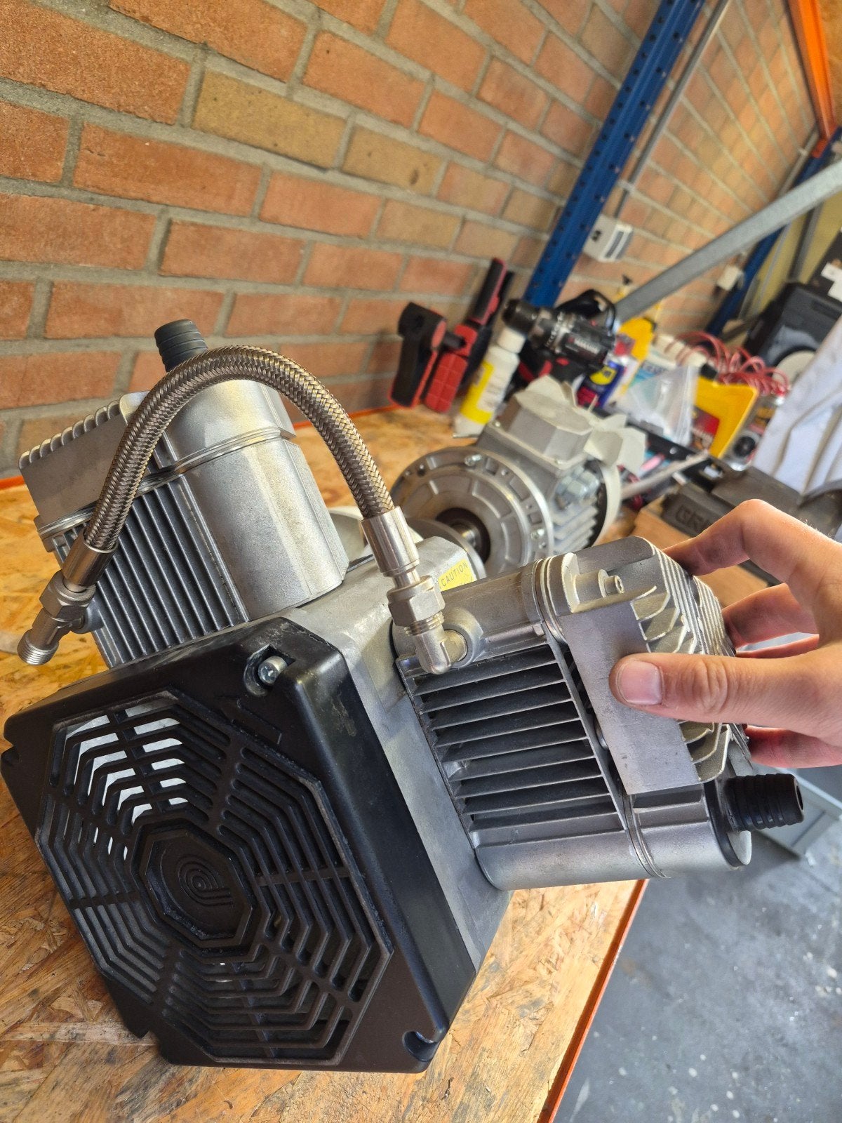 ESAM medische compressor 1.5Kw motor defect, Gebruikt, 6 tot 10 bar, Ophalen of Verzenden, 200 tot 400 liter/min