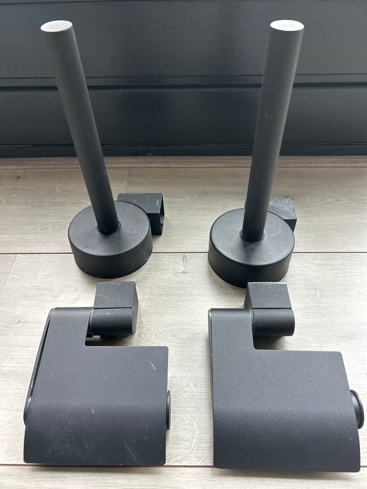 2x Tiger toiletrolhouder en voorraad wc rolhouder, Toilet-accessoire, Gebruikt, Ophalen of Verzenden, Overige merken