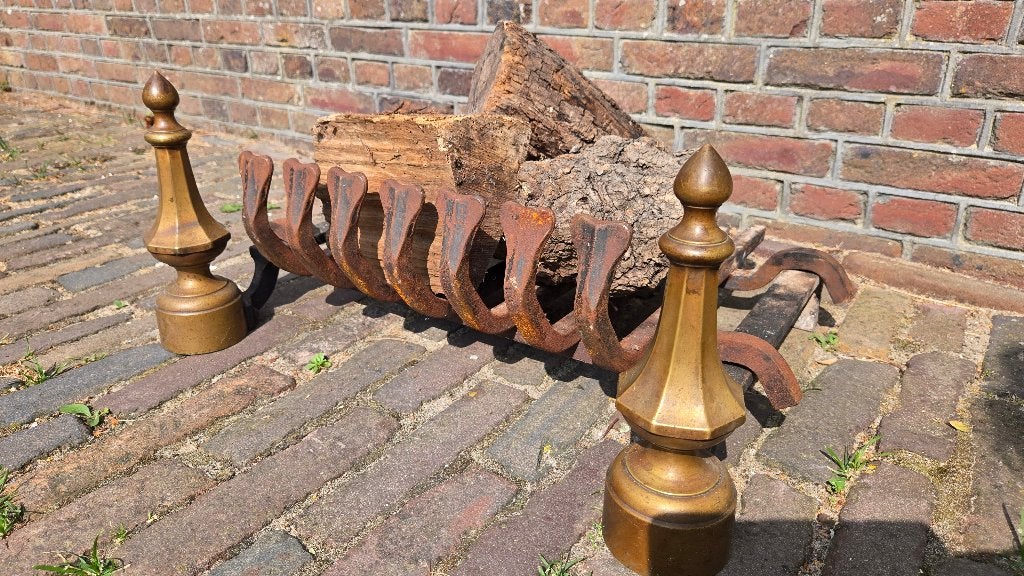 Antiek Franse haardbokken van koper met gietijzeren rooster, Ophalen, Gebruikt, Inbouwhaard, Houthaard