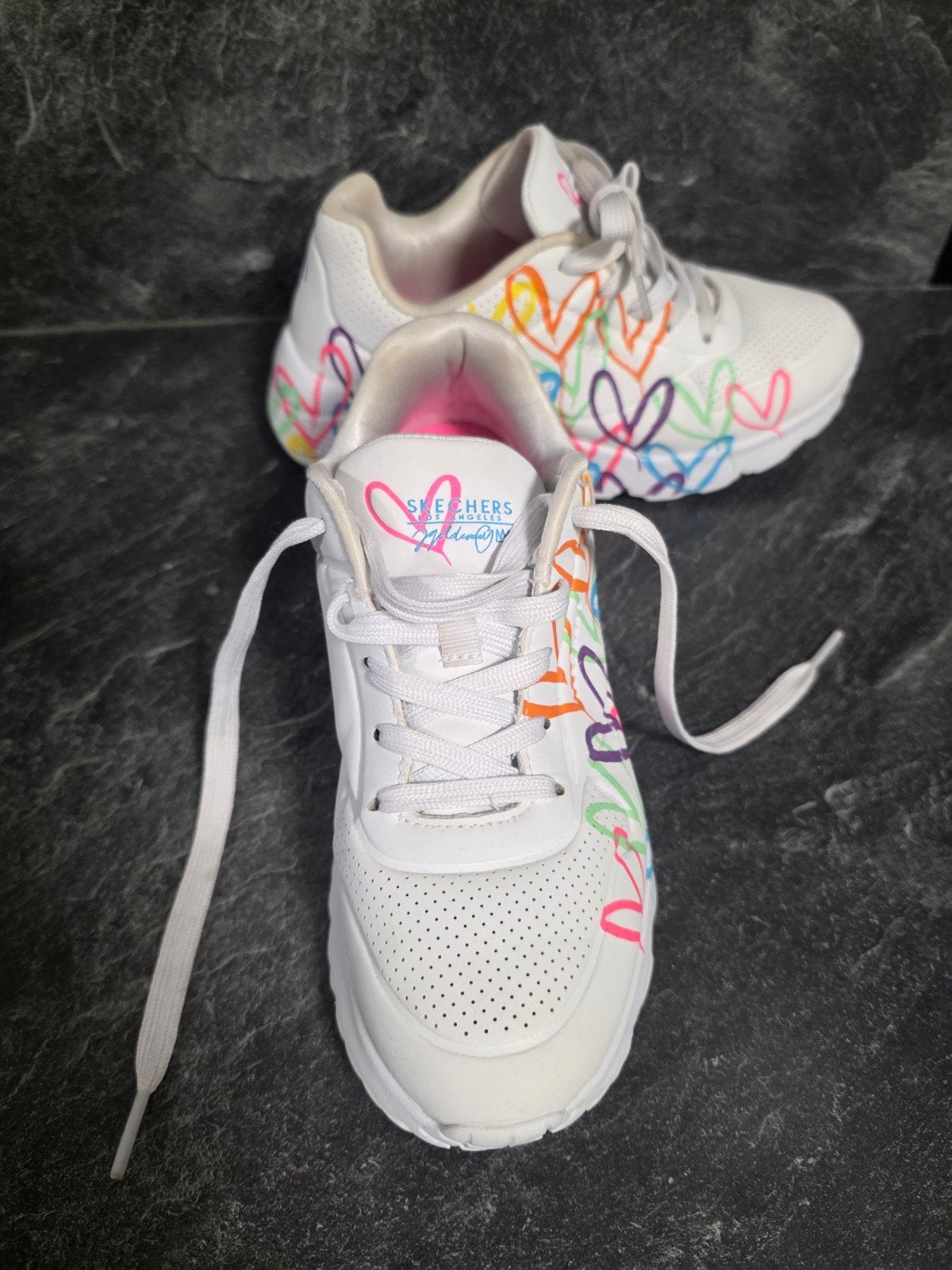 Skechers Meisjes Sportschoenen - Wit met Hartje maat 34, Kinderen en Baby's, Meisje, Sportschoenen, Zo goed als nieuw, Skechers