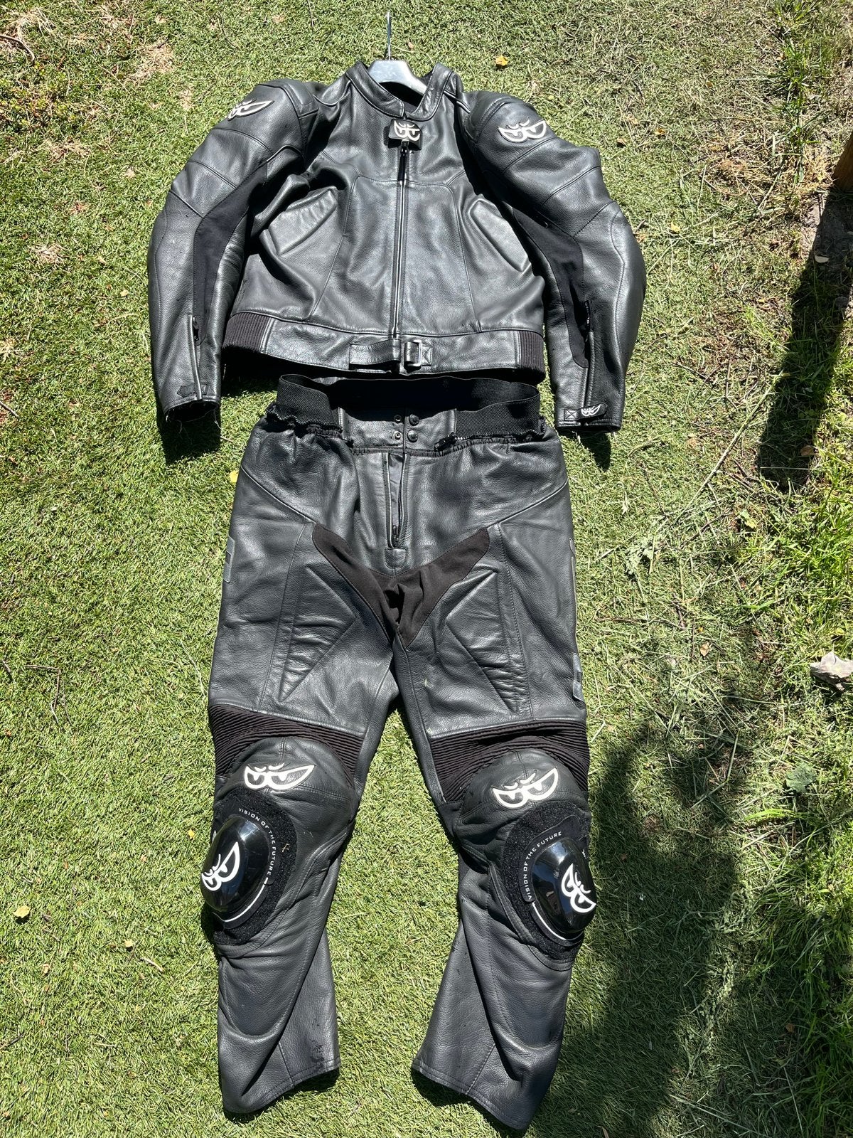 Zwart Berik leren motorpak maat 56 zgan, Motoren, Kleding | Motorkleding, Ophalen, Tweedehands, Heren, Combipak